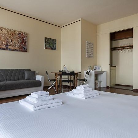 Italianway-Santo Stefano 5 Apartment Milan Exterior photo