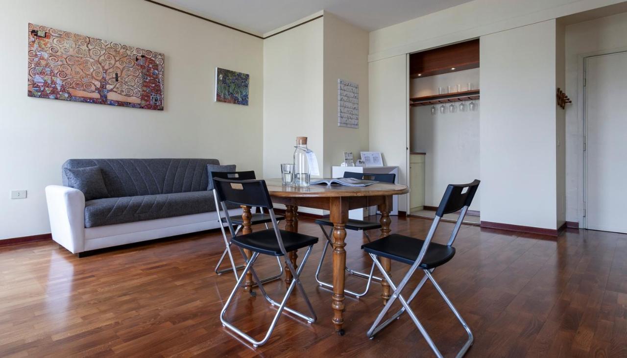 Italianway-Santo Stefano 5 Apartment Milan Exterior photo